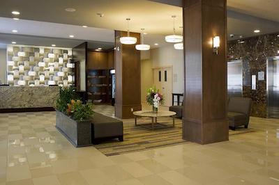 دوبلتری بای هیلتون کاملوپز