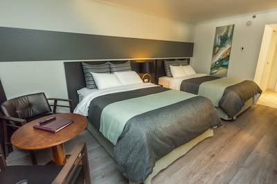 هتل ریموسکی سویتز ات سنتر د کنگرز