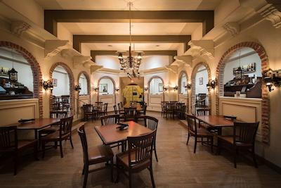 بست وسترن نرد ب هتل اند کنفرنس سنتر