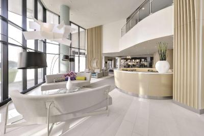 رادیسن ادمیرال ترنتو هاربورفرنت