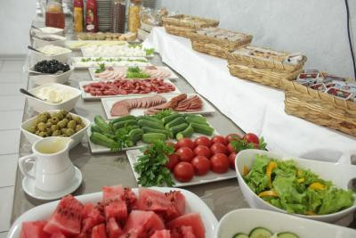 کاسپین گست هاوس