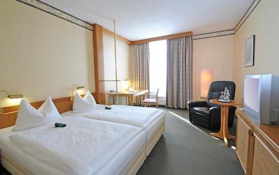 کونتری پارک-هتل لیپزیگ/برهنا