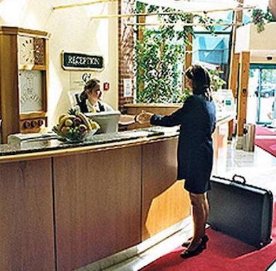 کونتری پارک-هتل لیپزیگ/برهنا