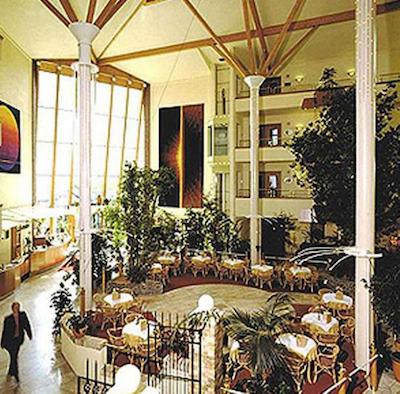 کونتری پارک-هتل لیپزیگ/برهنا