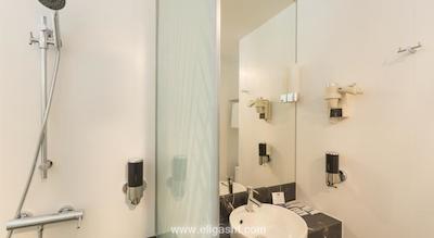 هالیدی این اورچارد سیتی سنتر