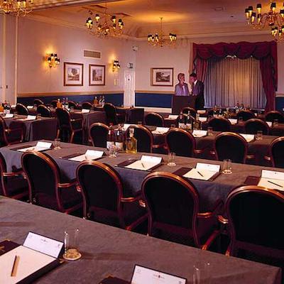 کرون پلازا جراردز کرز