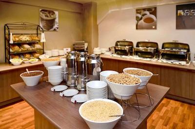 مرکور گرسونر هتل ادلید