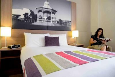 مرکور گرسونر هتل ادلید