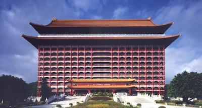 د گراند هتل تیپی