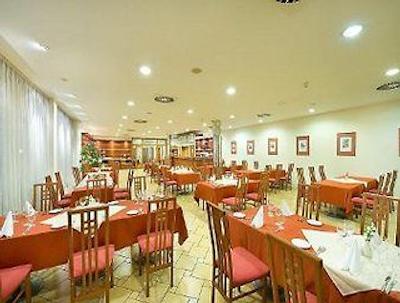 رامادا آیرپرت پراگو