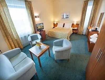 رامادا آیرپرت پراگو