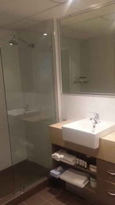 کیرنز پلازا