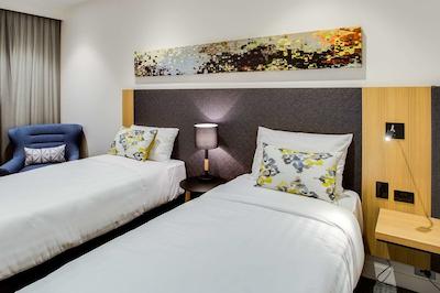 کوالیتی هتل رولز کلوب واگا