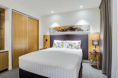 کوالیتی هتل رولز کلوب واگا