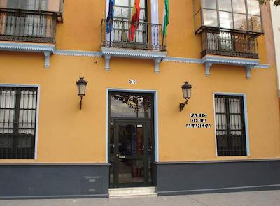 هتل پاتیو د لا آلامدا