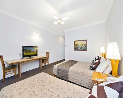 کمفرت این د اینترنیشنال