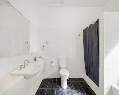 کمفرت این د اینترنیشنال