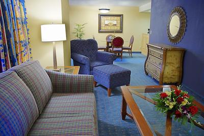 امباسی سویتز بای هیلتون اُرلاندو اینترنیشنال دریو کنونشن سنتر