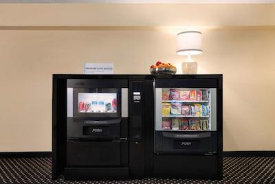 امباسی سویتز بای هیلتون اُرلاندو اینترنیشنال دریو کنونشن سنتر