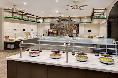 امباسی سویتز بای هیلتون اُرلاندو اینترنیشنال دریو کنونشن سنتر