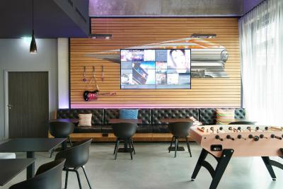 ماکسی برلین اُستباهنهف