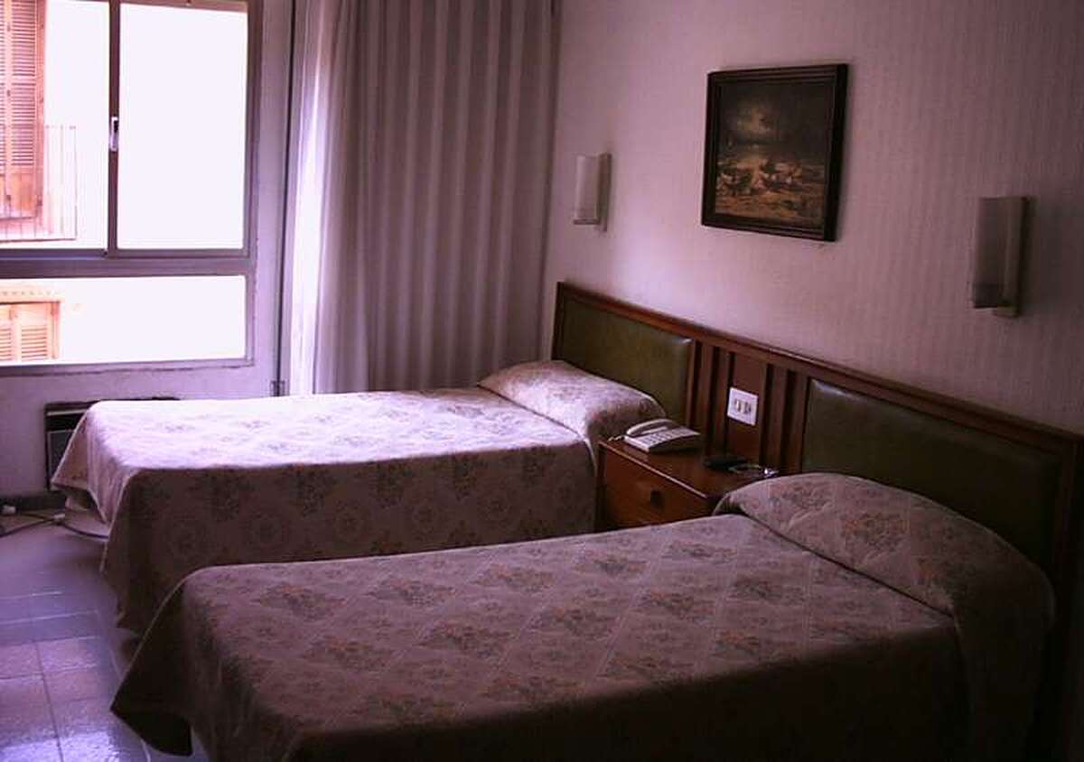 کارلز اییی