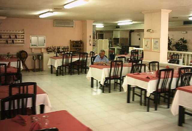 کارلز اییی
