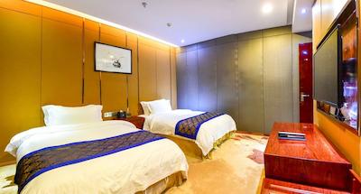 پلوز فرتون هتل فشان