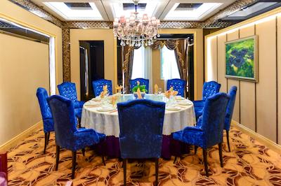 پلوز فرتون هتل فشان