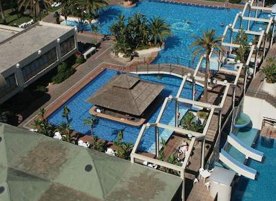 اپارتامنتز بنال بیچ