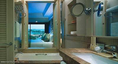 شانگری-لاس راسا سنتوسا ریزورت