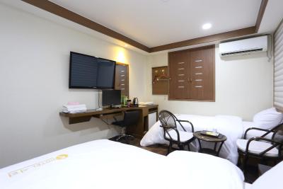 سیتی پارک هتل جننو