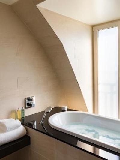 میسُن آلبار هتلز-ل پنت-نوف