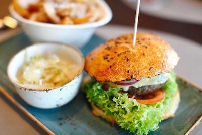 رمانتیک هتل کیلر کاوفمان