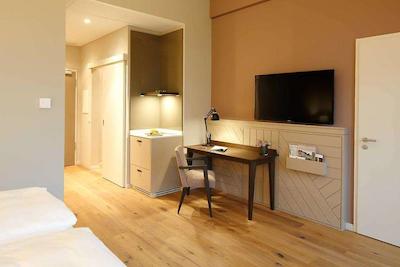 رمانتیک هتل کیلر کاوفمان