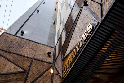 د سون سویتز