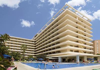 گران هتل سروانتز بای بلو اسیا