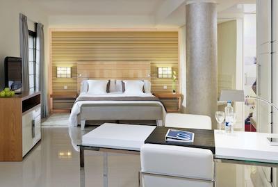 ه10 اندالوشیا پلازا