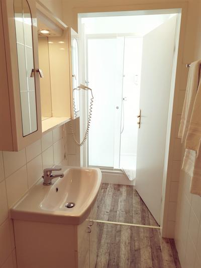 هتل پنشن هدن