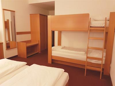 هتل پنشن هدن