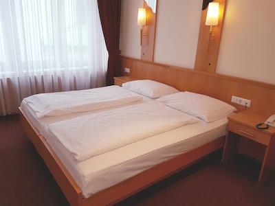 هتل پنشن هدن