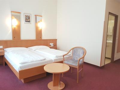 هتل پنشن هدن