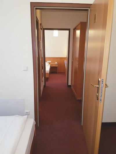 هتل پنشن هدن