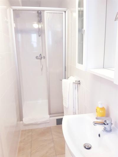 هتل پنشن هدن