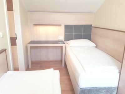 هتل پنشن هدن