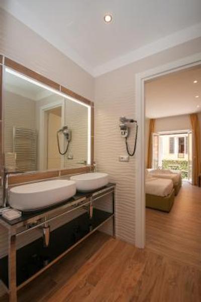 واتیکان رلیز رم