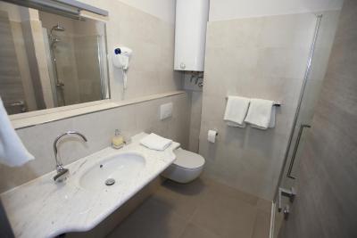 تیفانی لوکسوری رومز