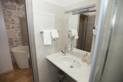 تیفانی لوکسوری رومز