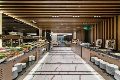 ب بوسینز هتل اند اسپا