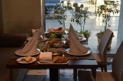 ب بوسینز هتل اند اسپا